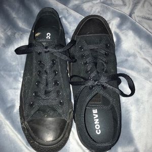 Black converse
